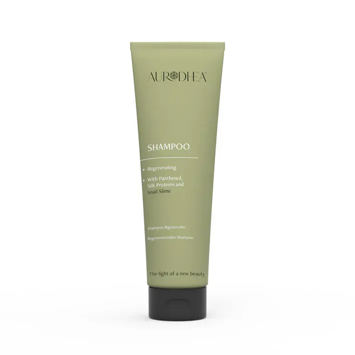 SHAMPOING POUR LA BRILLANCE DES CHEVEUX